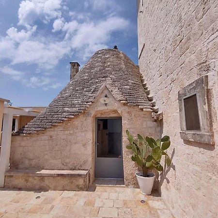 Апартаменти Iconico - Authentic Trulli Experience Чистерніно Екстер'єр фото